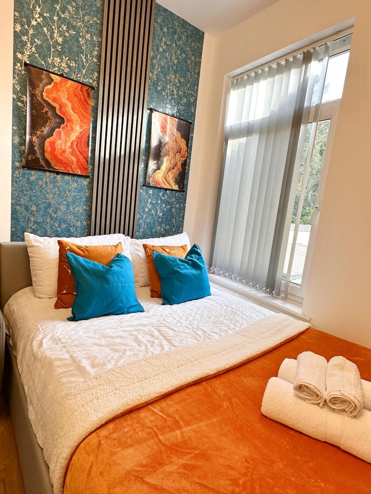 R4 Luxury Studio En-Suite Room In Harborne Lane By Queen Elizabeth Hospital Бирмингам Екстериор снимка