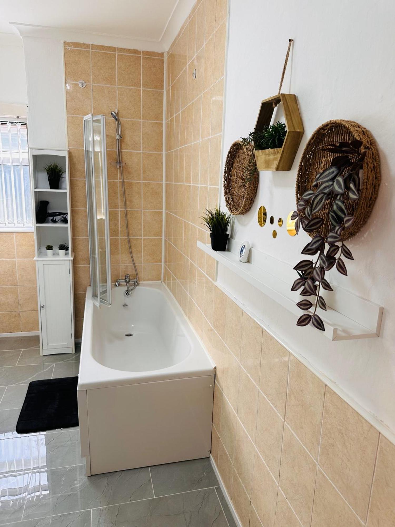 R4 Luxury Studio En-Suite Room In Harborne Lane By Queen Elizabeth Hospital Бирмингам Екстериор снимка