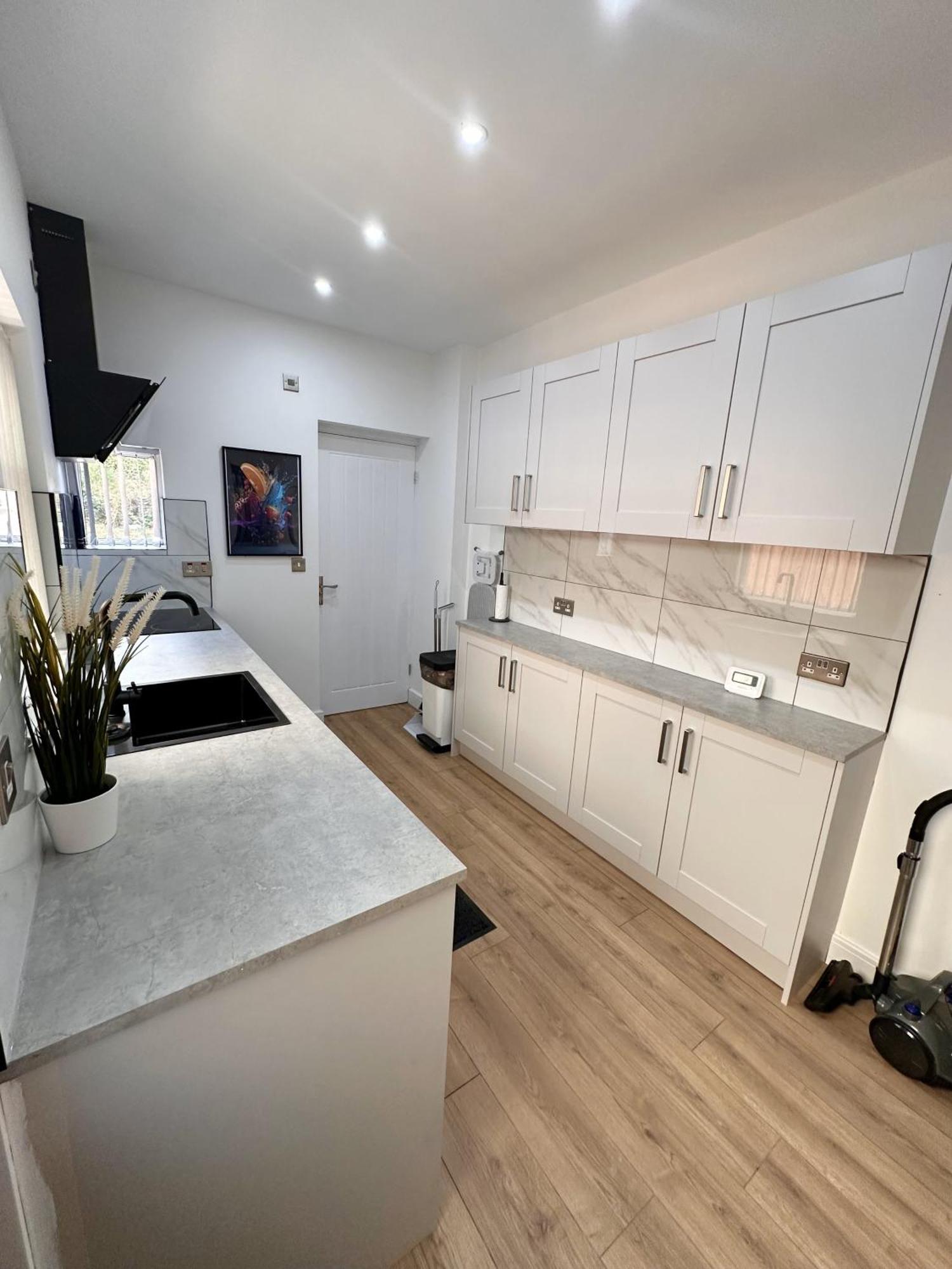 R4 Luxury Studio En-Suite Room In Harborne Lane By Queen Elizabeth Hospital Бирмингам Екстериор снимка